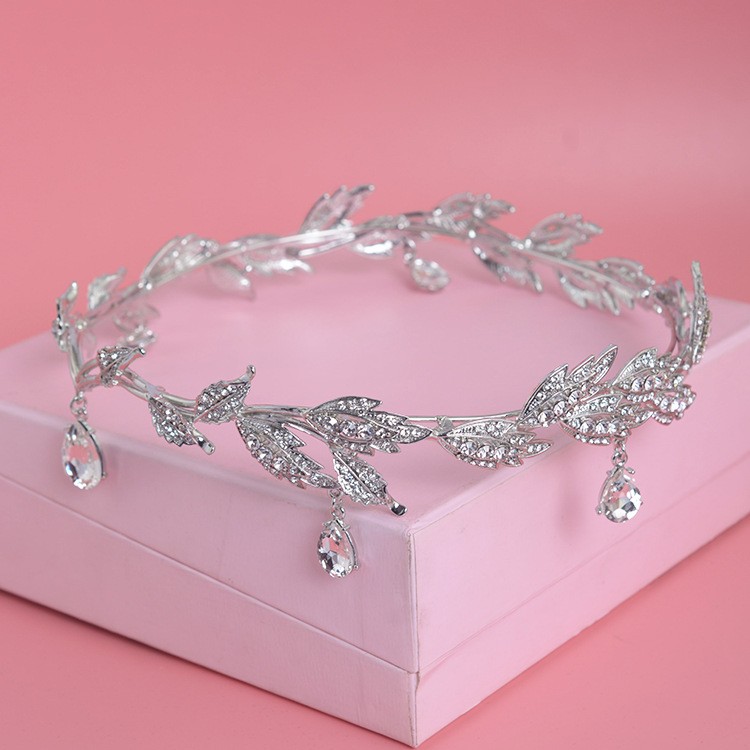 Pha Lê Sang Trọng Thái Cô Dâu  - đánh giá và giá Aerith Cosplay Prop
