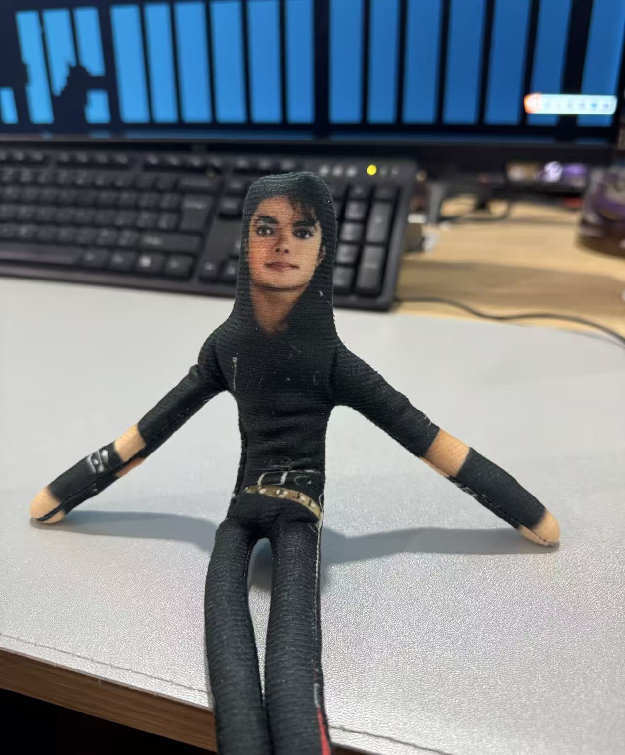 Anime Michael Jackson Cosplay  - đánh giá và giá Evoker Cosplay Prop